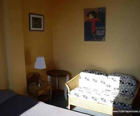 Laperouse Hotel 2*