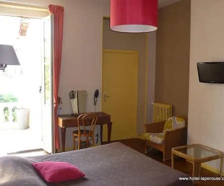 Urban Style Laperouse 4*