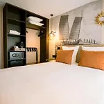 Urban Style Laperouse 4*