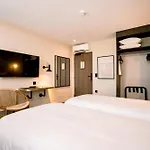 Urban Style Laperouse Hotel