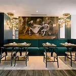 Urban Style Laperouse Hotel 4*