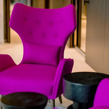 Urban Style Laperouse Hotel 4*