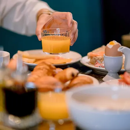 Urban Style Laperouse 4* Albi