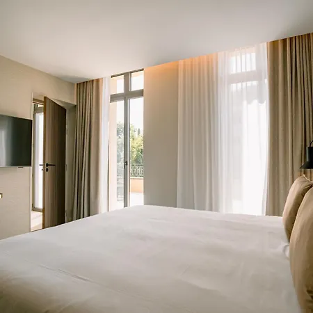 Urban Style Laperouse Hotel Albi