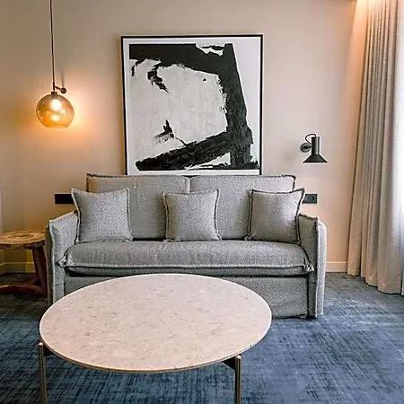 Hotel Urban Style Laperouse 4*