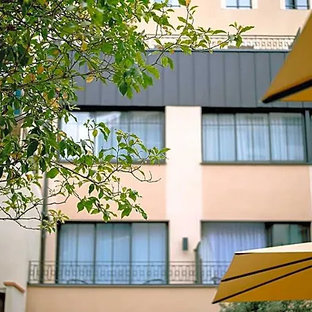 Urban Style Laperouse 4* Albi