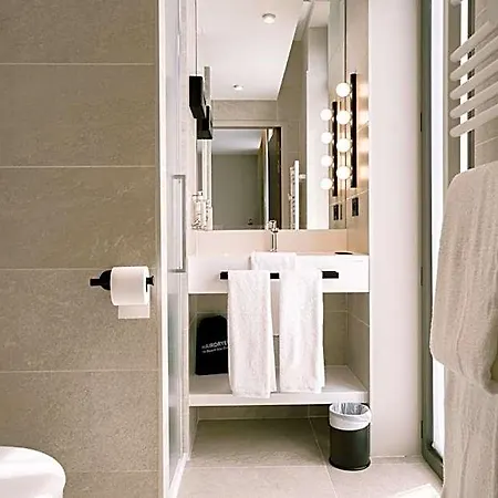 Urban Style Laperouse 4*