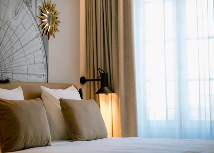 Urban Style Laperouse فندق ألبي